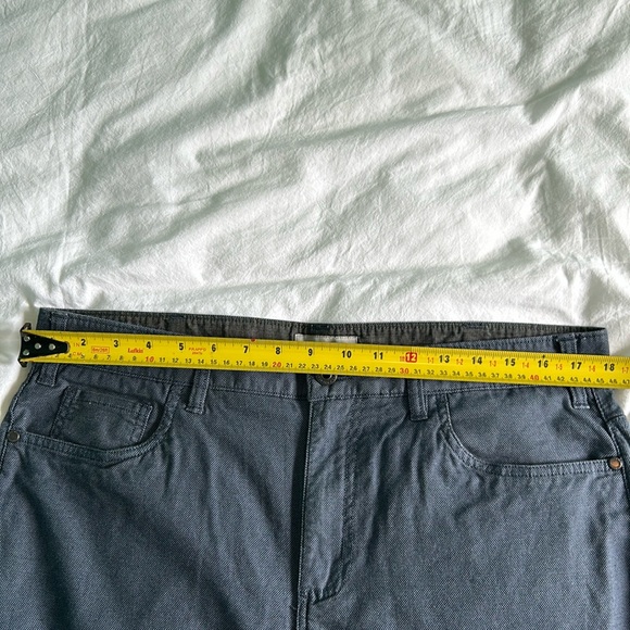 Men’s 97% Cotton Light Pants.(blue) 36/30 x 27.5” Inseam. Like New - Picture 2 of 8